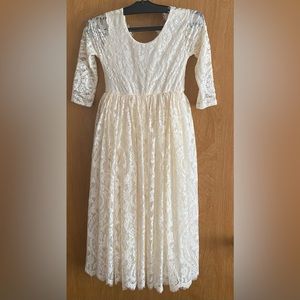 Girls lace dress